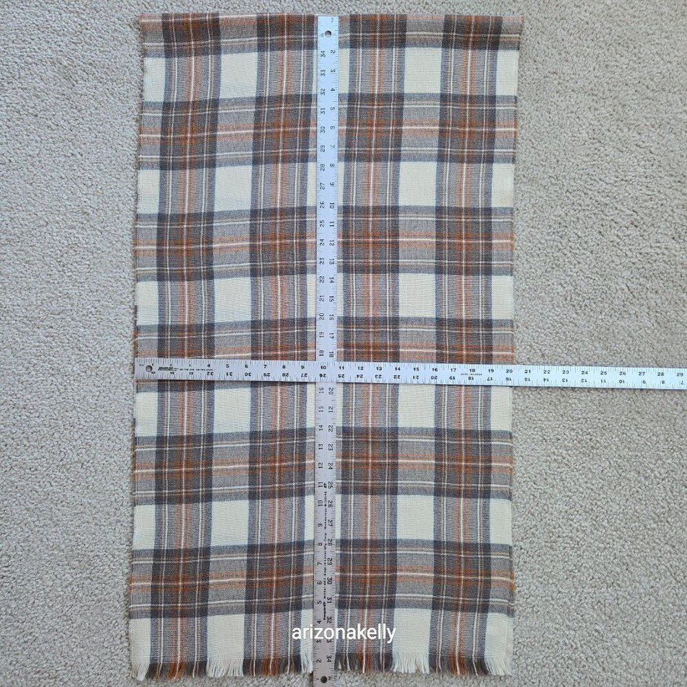 NWOT Johnstons Extra Fine Merino Wool Plaid Scarf Scotland - Picture 5 of 11